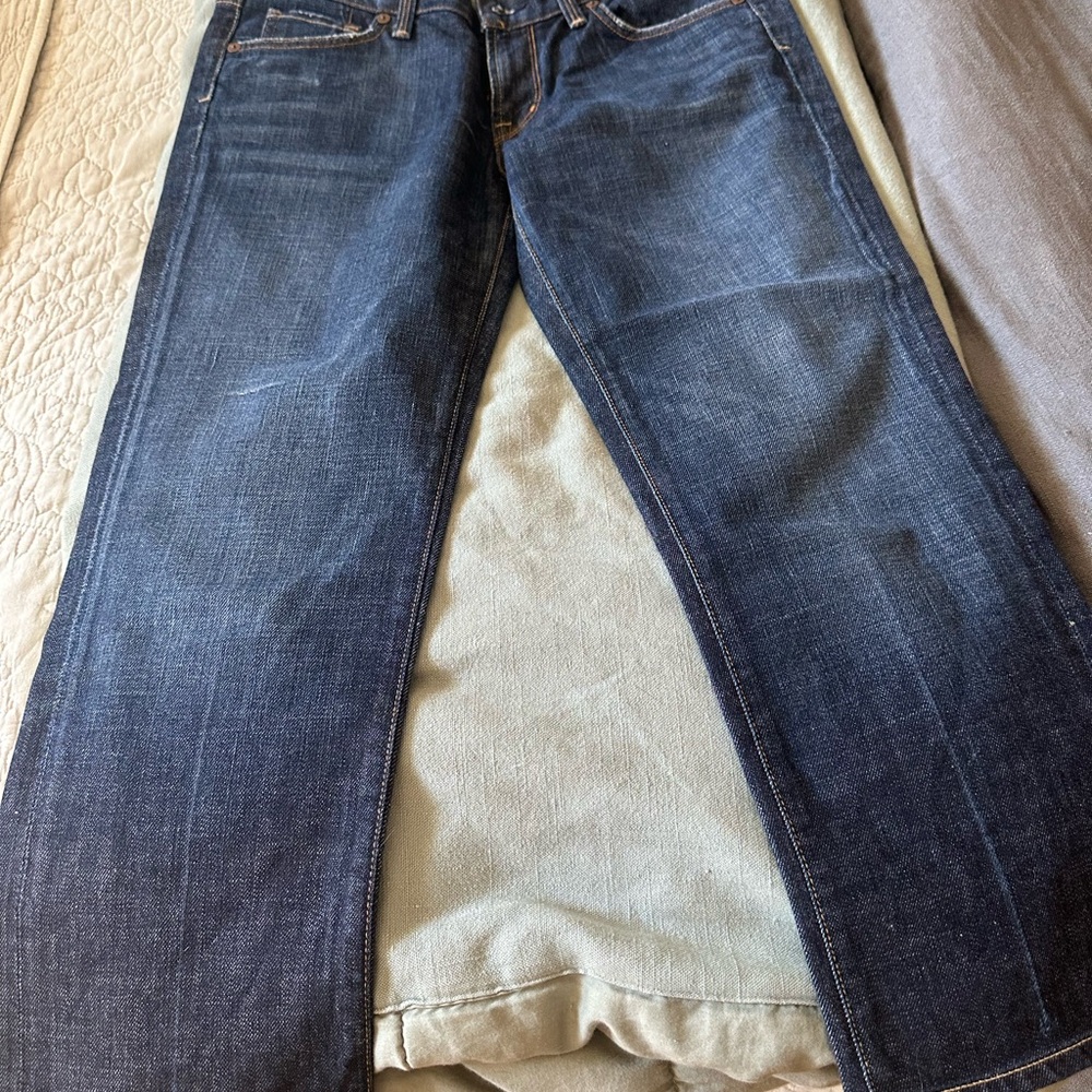 Women’s low rise Blue Jeans